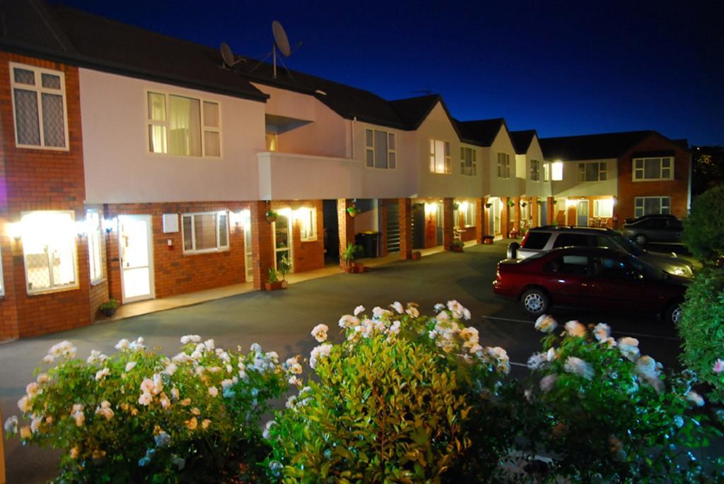 Rosewood Court Motel Christchurch Extérieur photo
