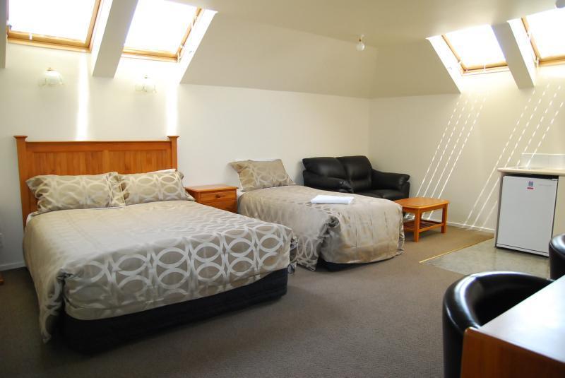Rosewood Court Motel Christchurch Extérieur photo