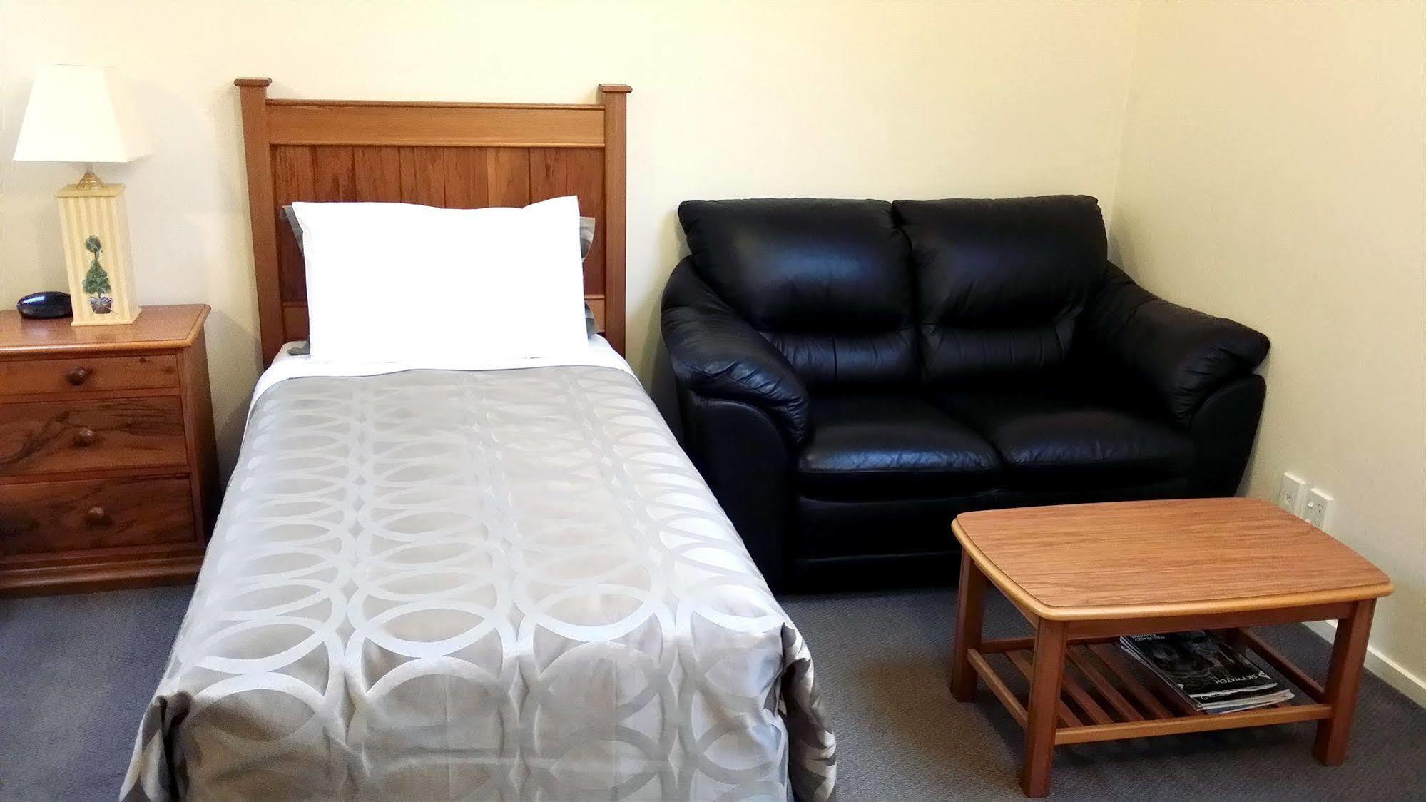 Rosewood Court Motel Christchurch Extérieur photo