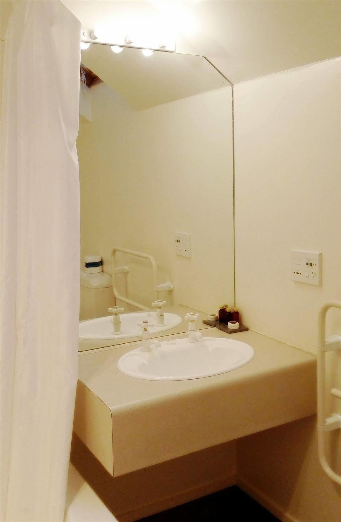 Rosewood Court Motel Christchurch Extérieur photo